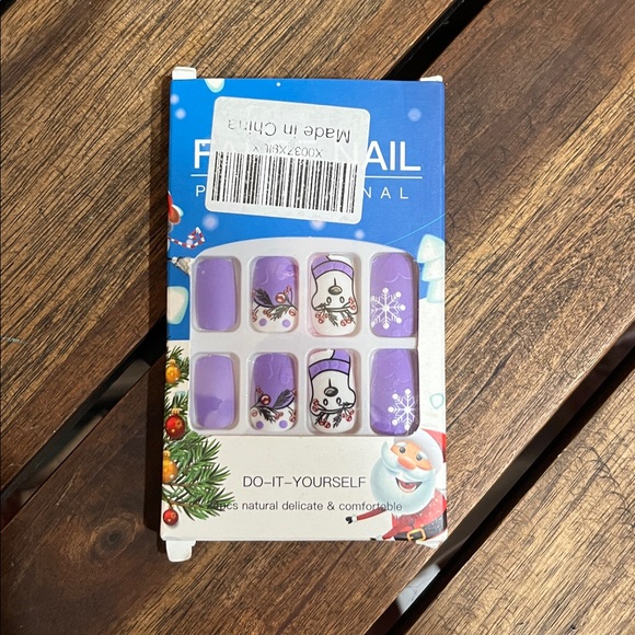 Other - Press on Nails Purple Reindeer Art Set